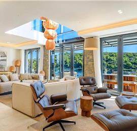 Spectacular 4 Bedroom Luxury Villa with Infinity Pool on Brac Island, sleeps 8